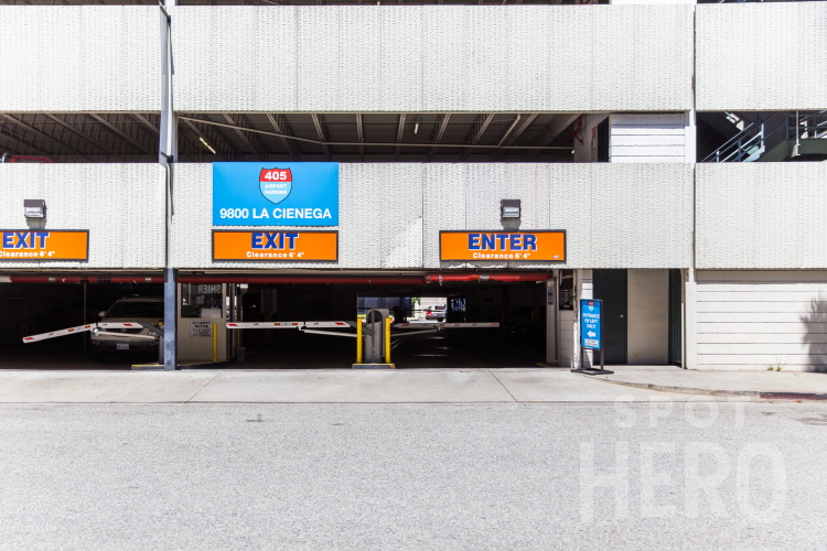 Photo of 405 Airport Parking - Covered Self Park